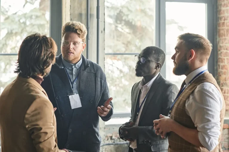 Networking-Event: Checkliste für Vorbereitung, Gespräche und danach